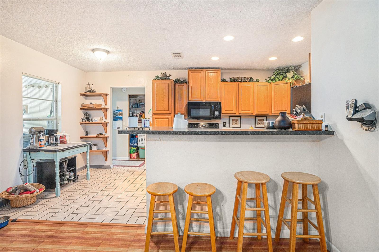 Image 9 of 28 For 750 Caliente Drive