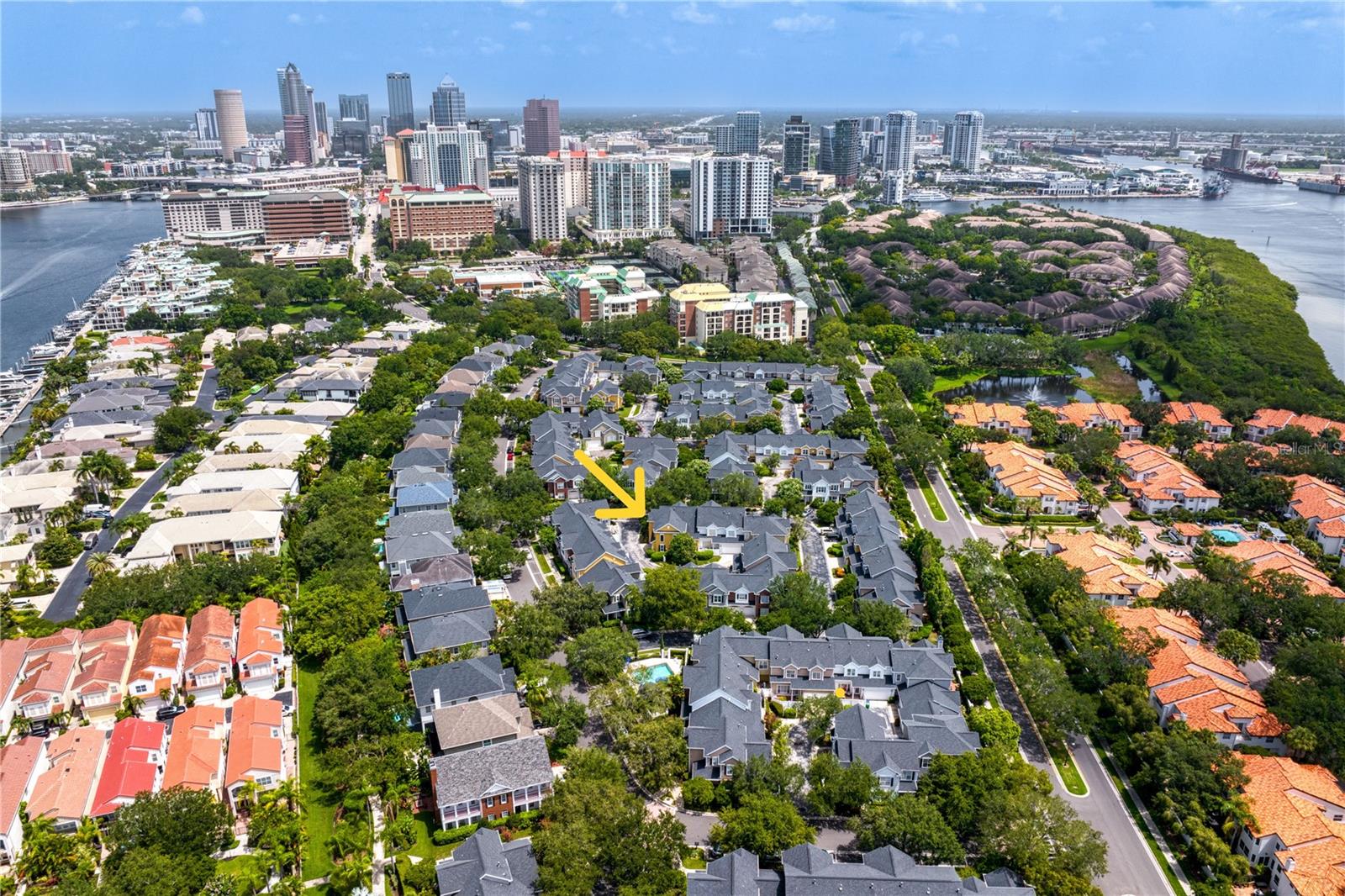 Image 2 of 72 For 305 Sea Island Way