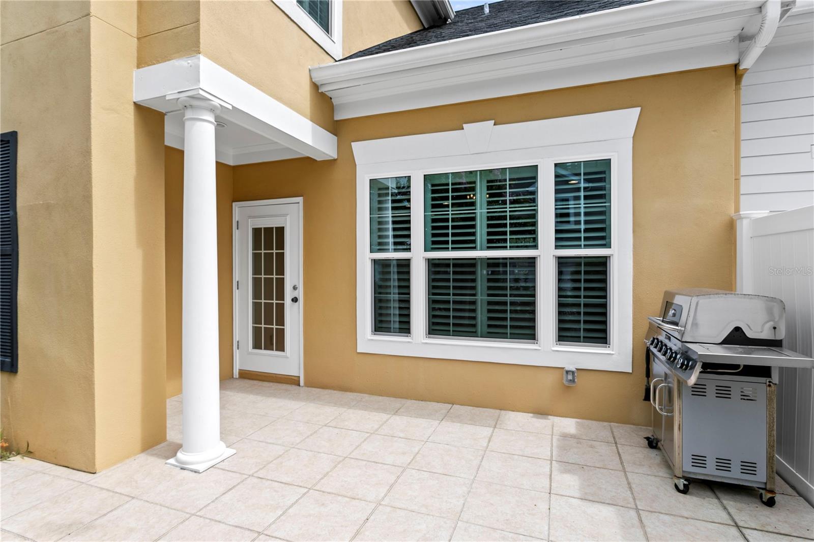 Image 32 of 72 For 305 Sea Island Way