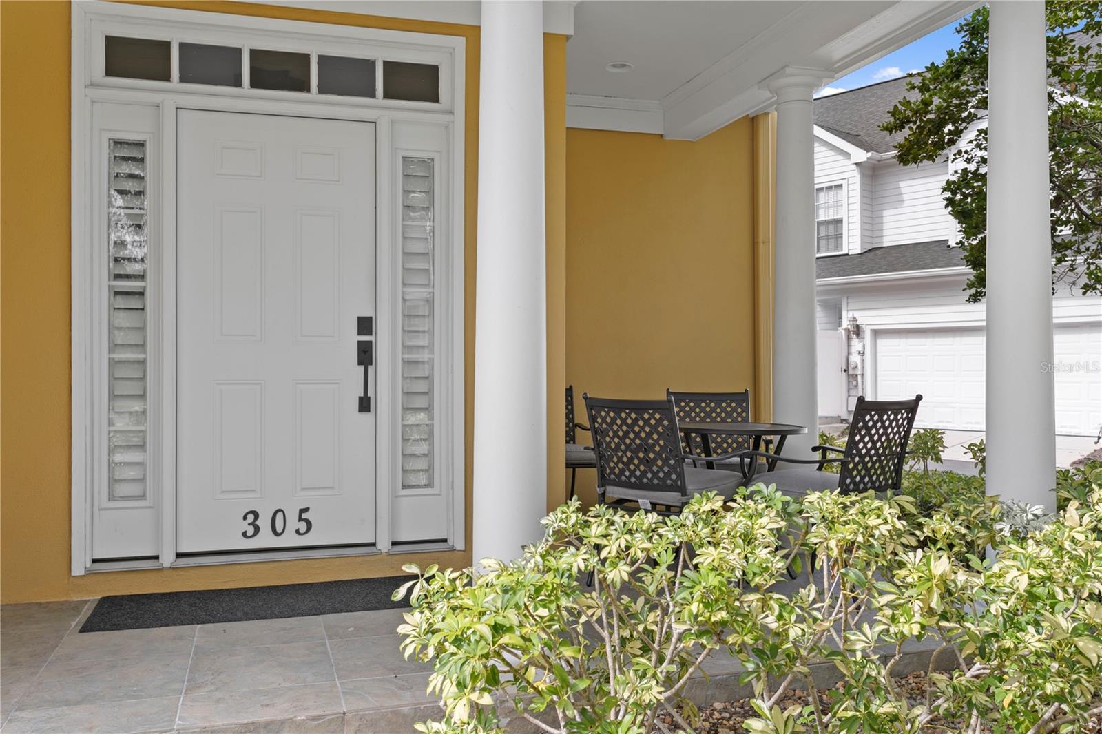 Image 4 of 72 For 305 Sea Island Way