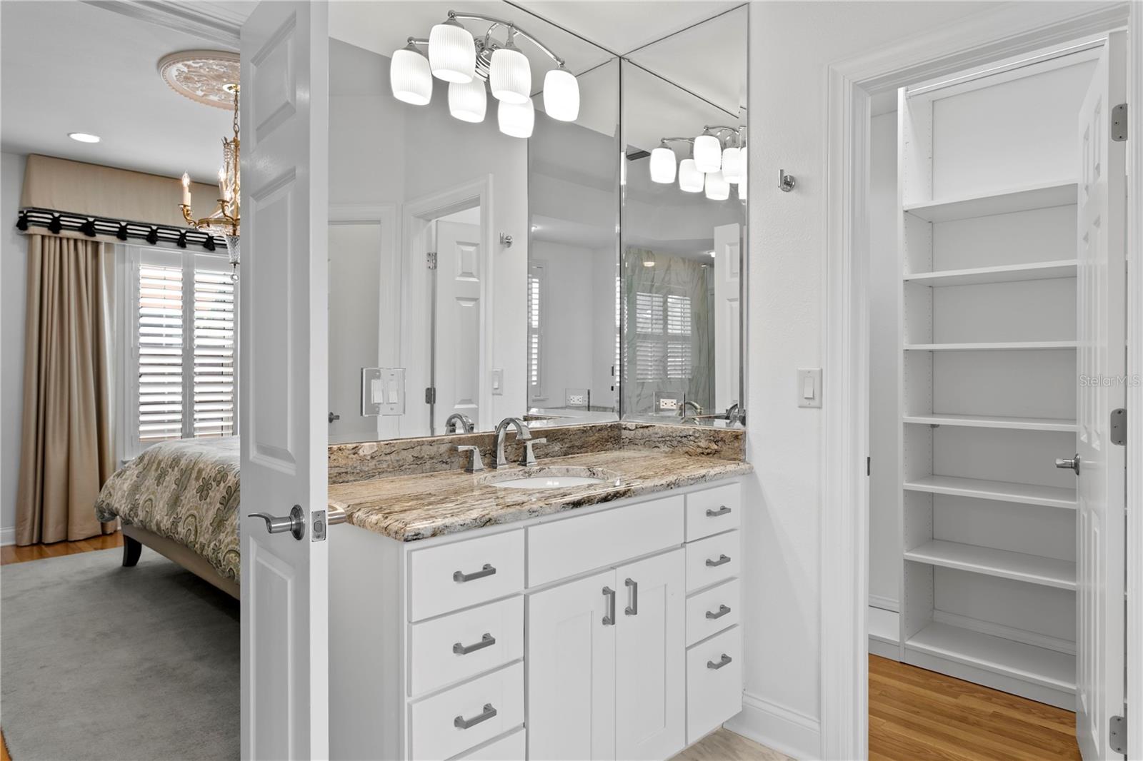 Image 42 of 72 For 305 Sea Island Way