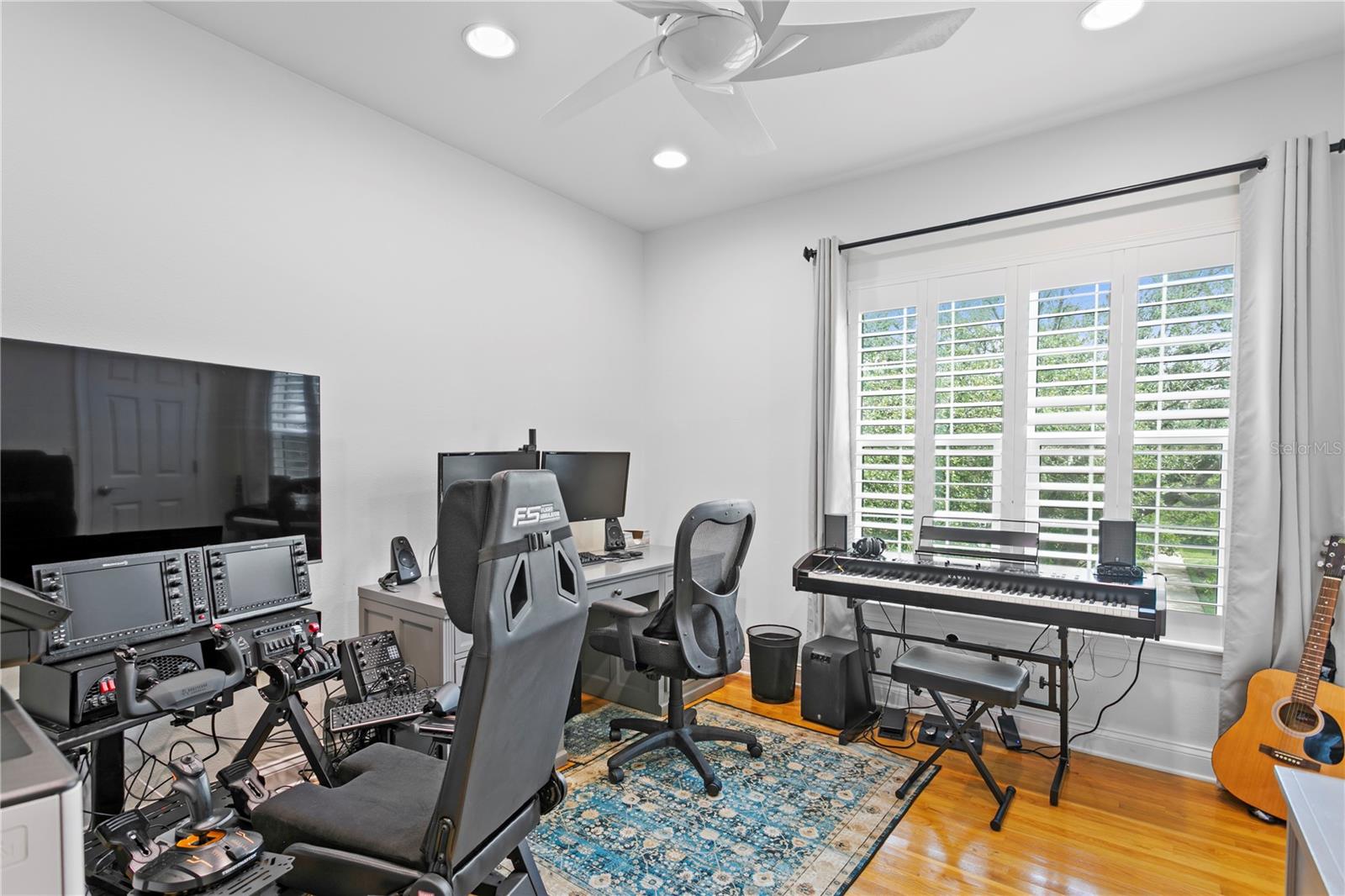 Image 46 of 72 For 305 Sea Island Way