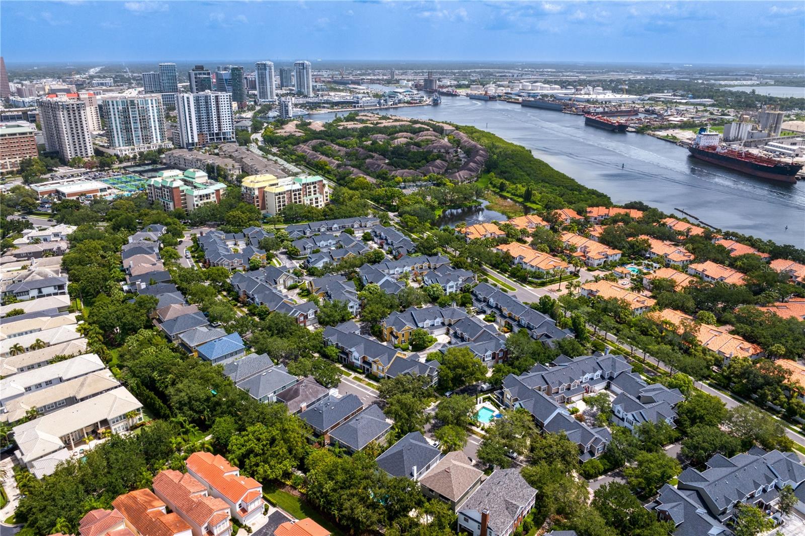Image 56 of 72 For 305 Sea Island Way