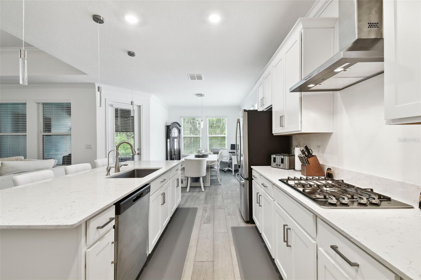 Image 19 of 97 For 9810 Carabiner Way