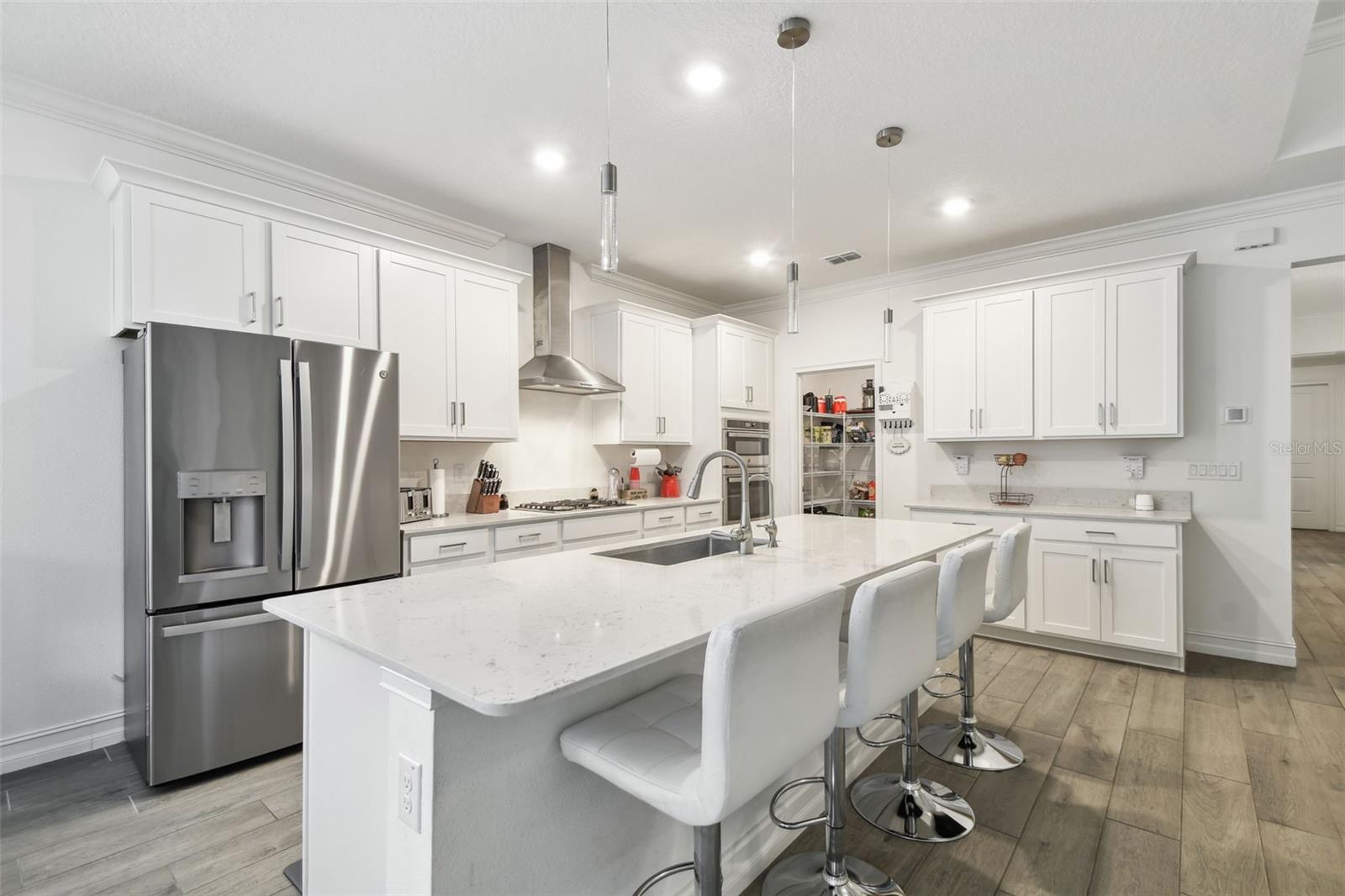 Image 24 of 97 For 9810 Carabiner Way