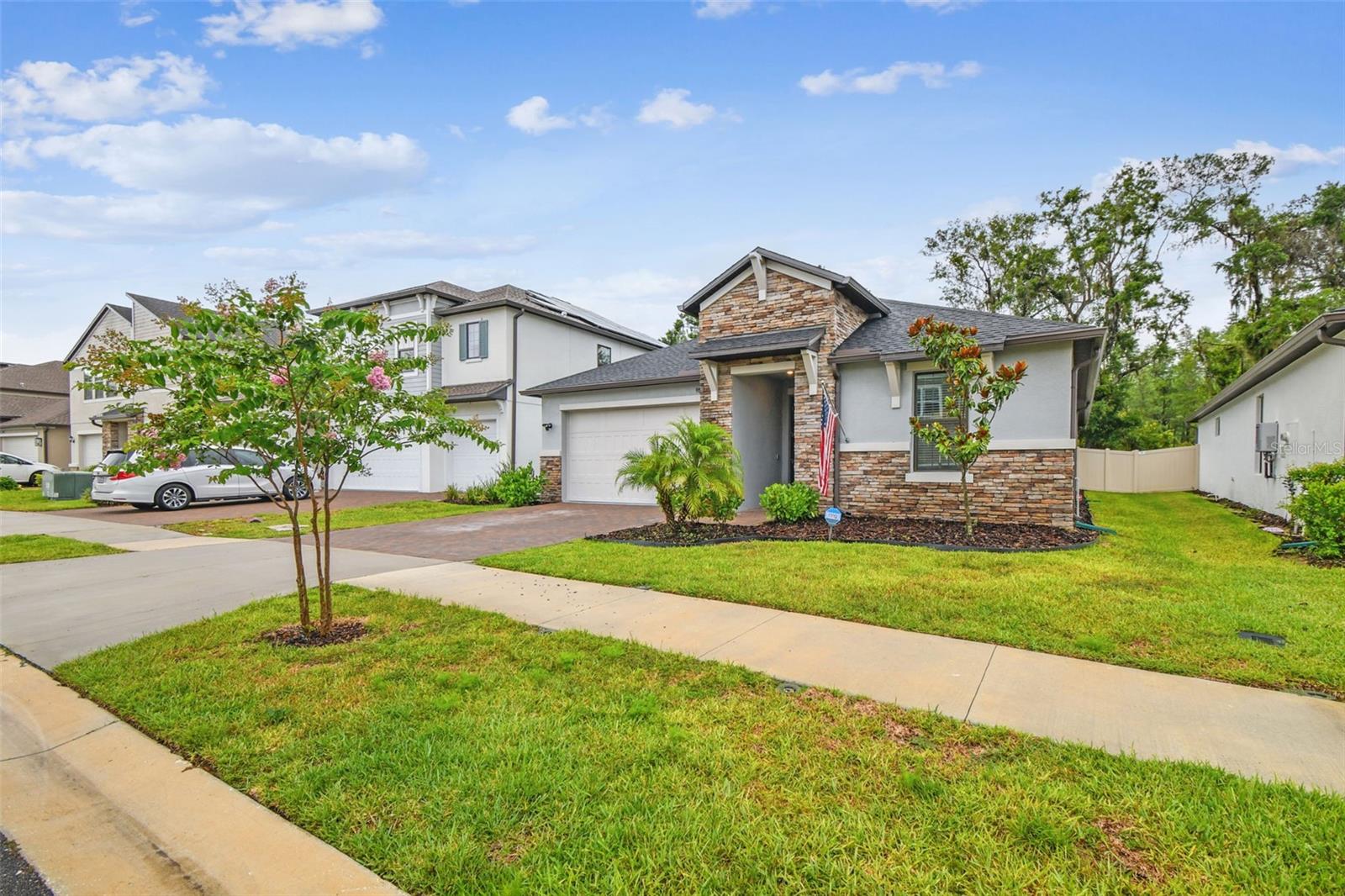 Image 6 of 97 For 9810 Carabiner Way