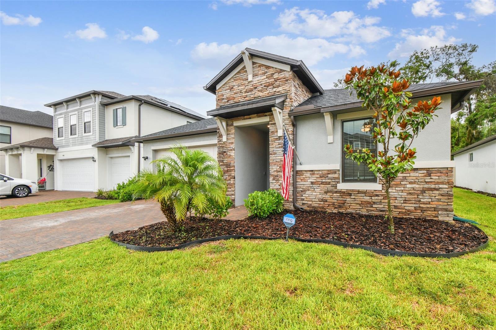 Image 8 of 97 For 9810 Carabiner Way