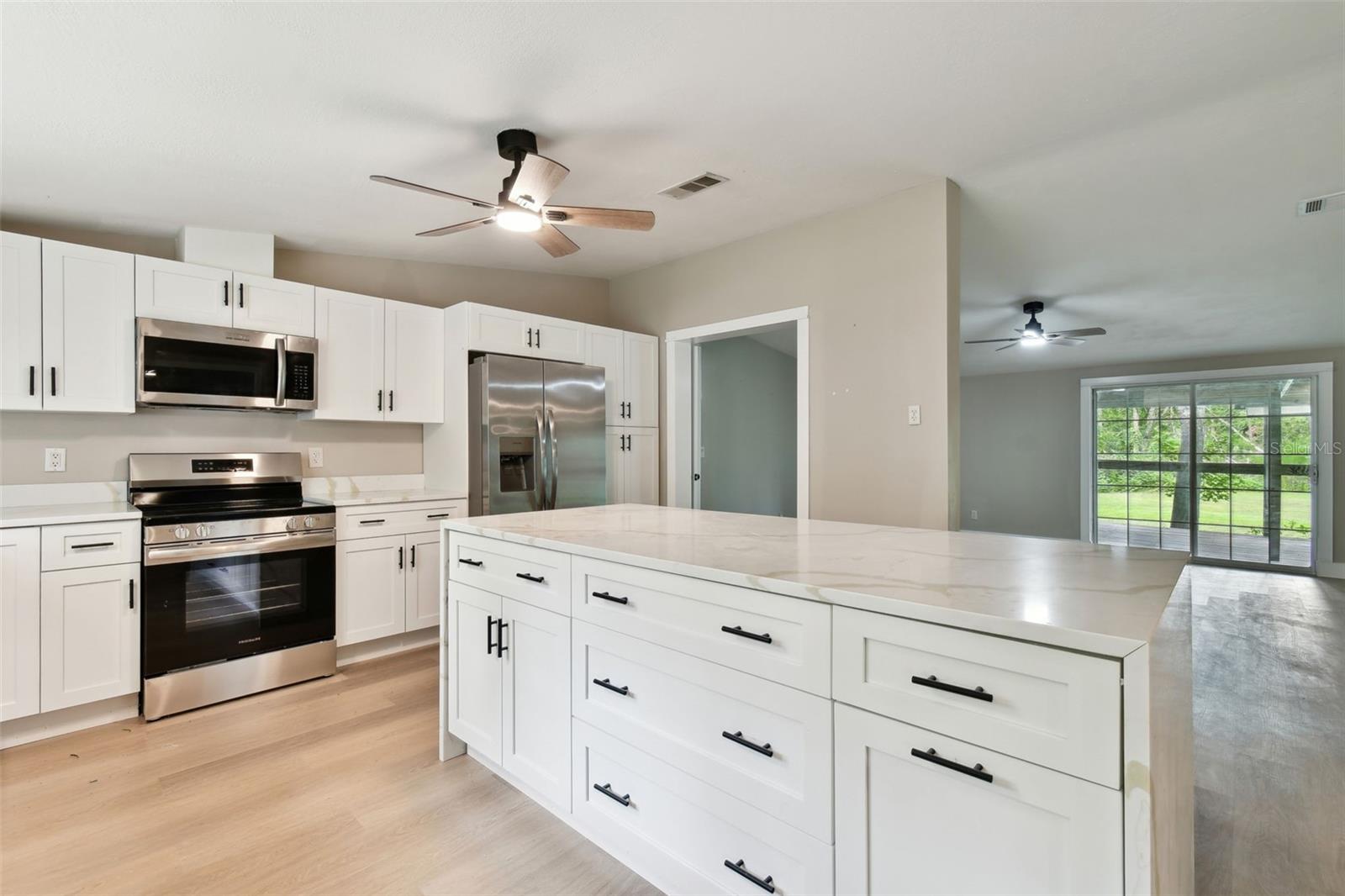 Image 19 of 100 For 26771 Deacon Loop