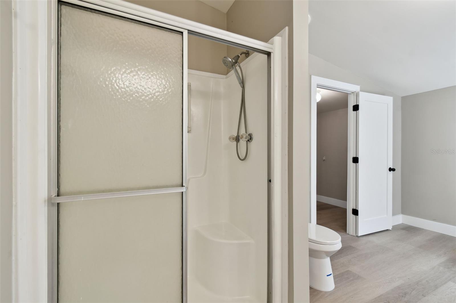 Image 41 of 100 For 26771 Deacon Loop