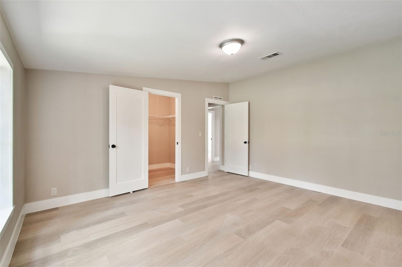 Image 61 of 100 For 26771 Deacon Loop