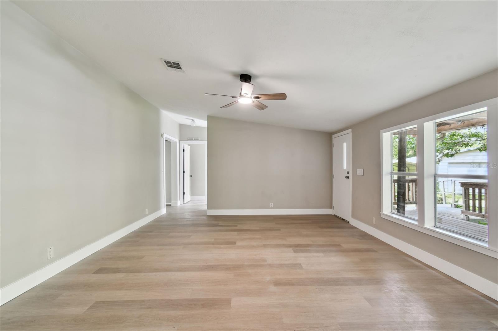 Image 9 of 100 For 26771 Deacon Loop