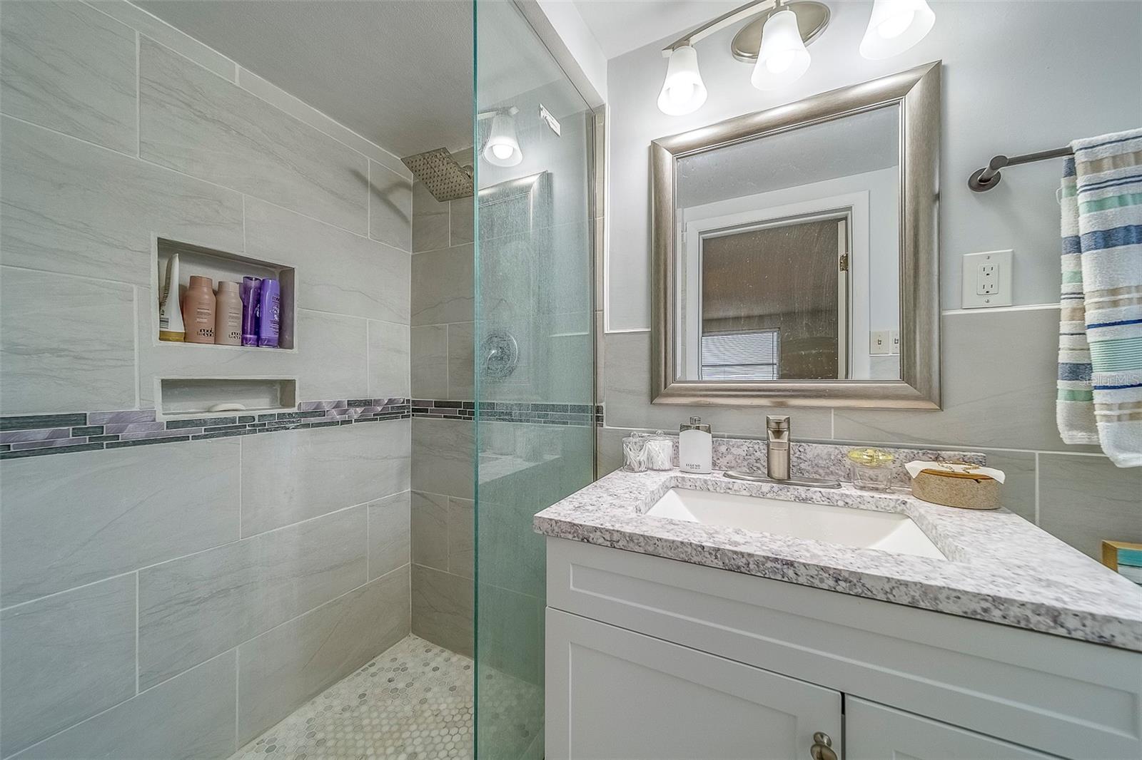 Image 16 of 50 For 7922 Lilac Drive