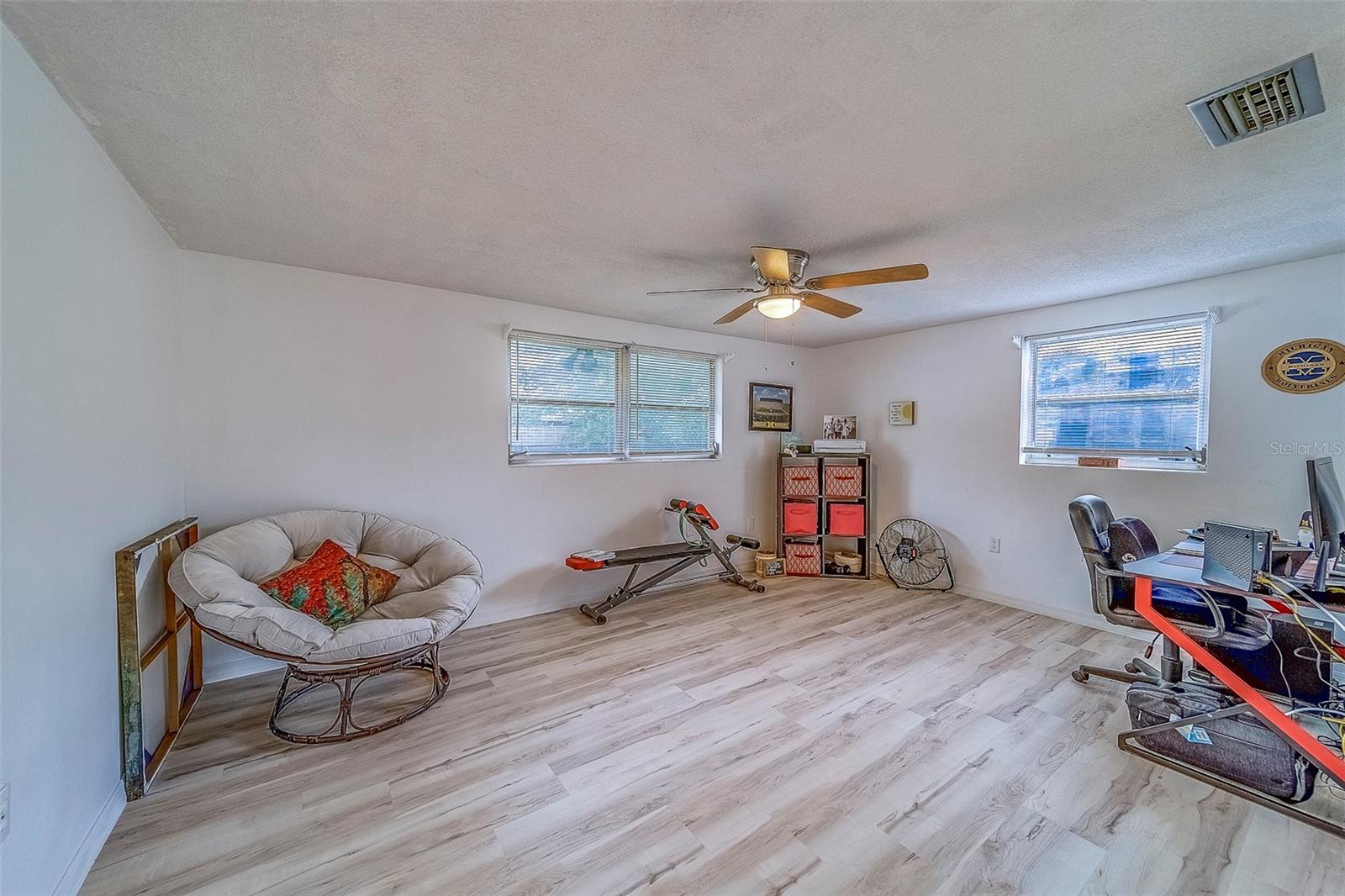 Image 23 of 50 For 7922 Lilac Drive
