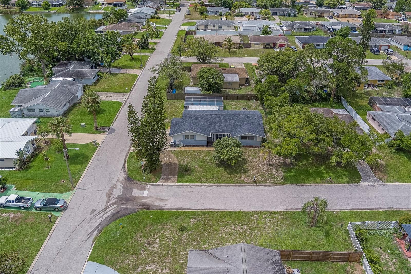 Image 42 of 50 For 7922 Lilac Drive