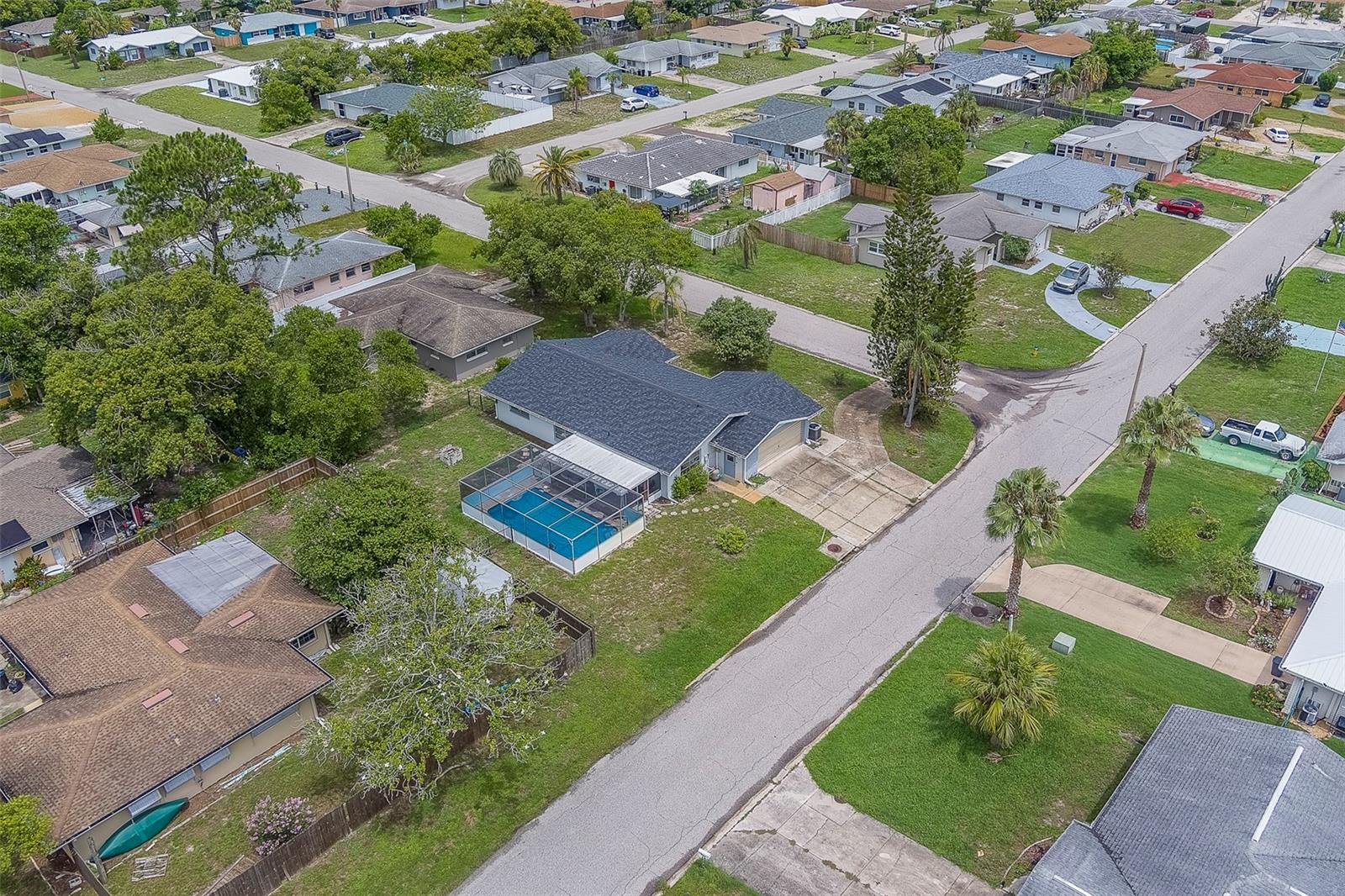 Image 45 of 50 For 7922 Lilac Drive