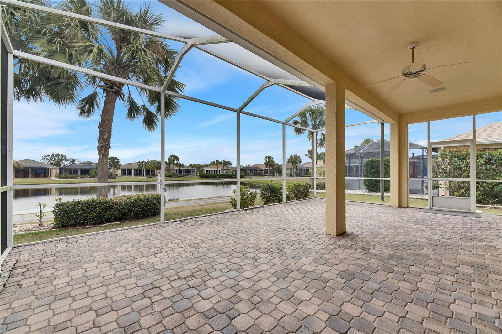 Image 10 of 46 For 1007 Emerald Dunes Drive