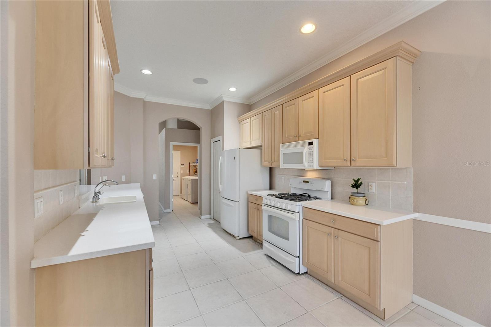 Image 12 of 46 For 1007 Emerald Dunes Drive