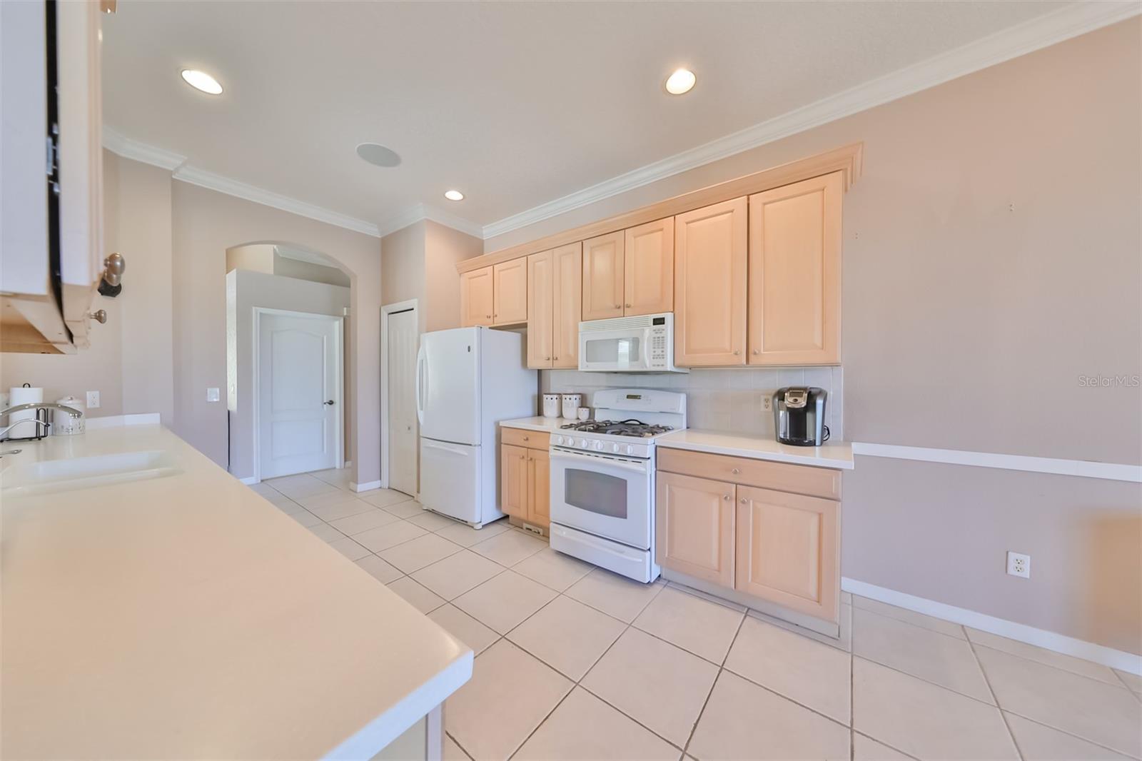 Image 15 of 46 For 1007 Emerald Dunes Drive