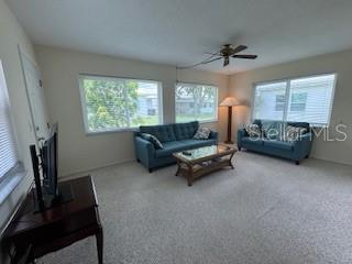 Listing photo id 10 for 9724 36th Street N