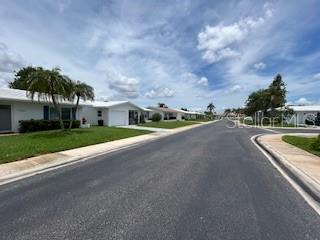 Listing photo id 0 for 9724 36th Street N