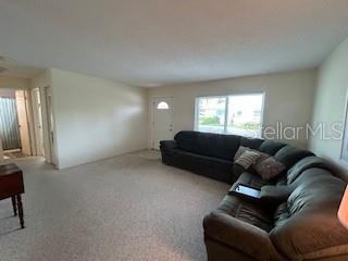Listing photo id 4 for 9724 36th Street N