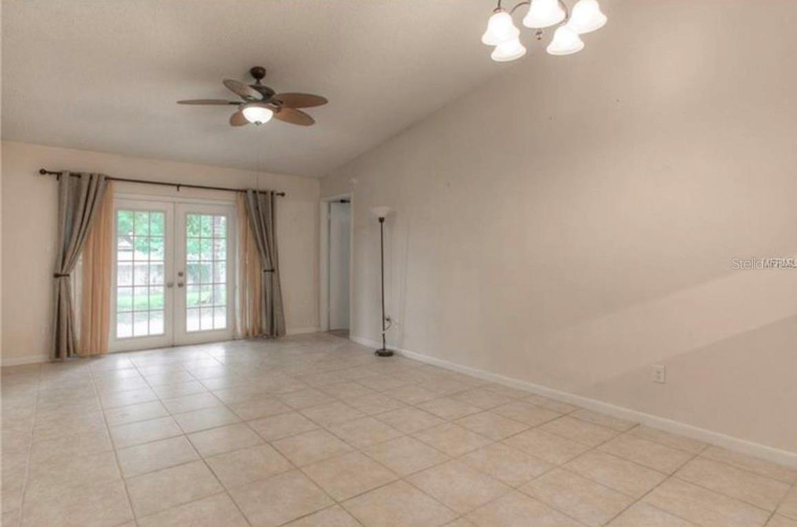 Image 10 of 23 For 1761 Lakeview Village Drive