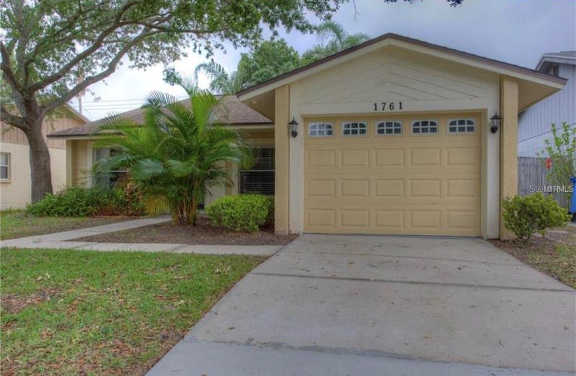 Image 4 of 23 For 1761 Lakeview Village Drive