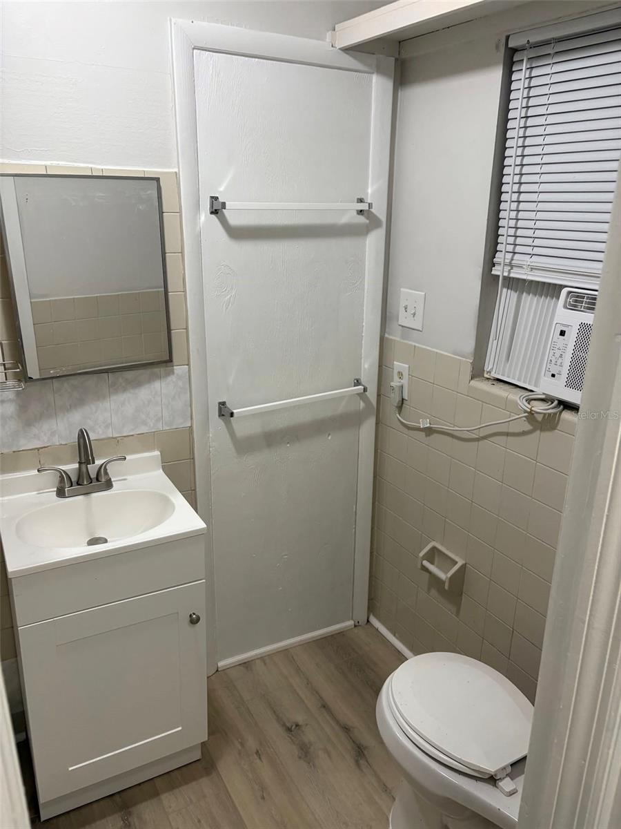 Image 12 of 27 For 4211 13th Street