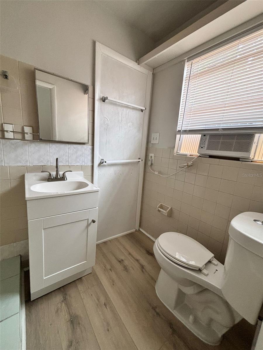 Image 18 of 27 For 4211 13th Street