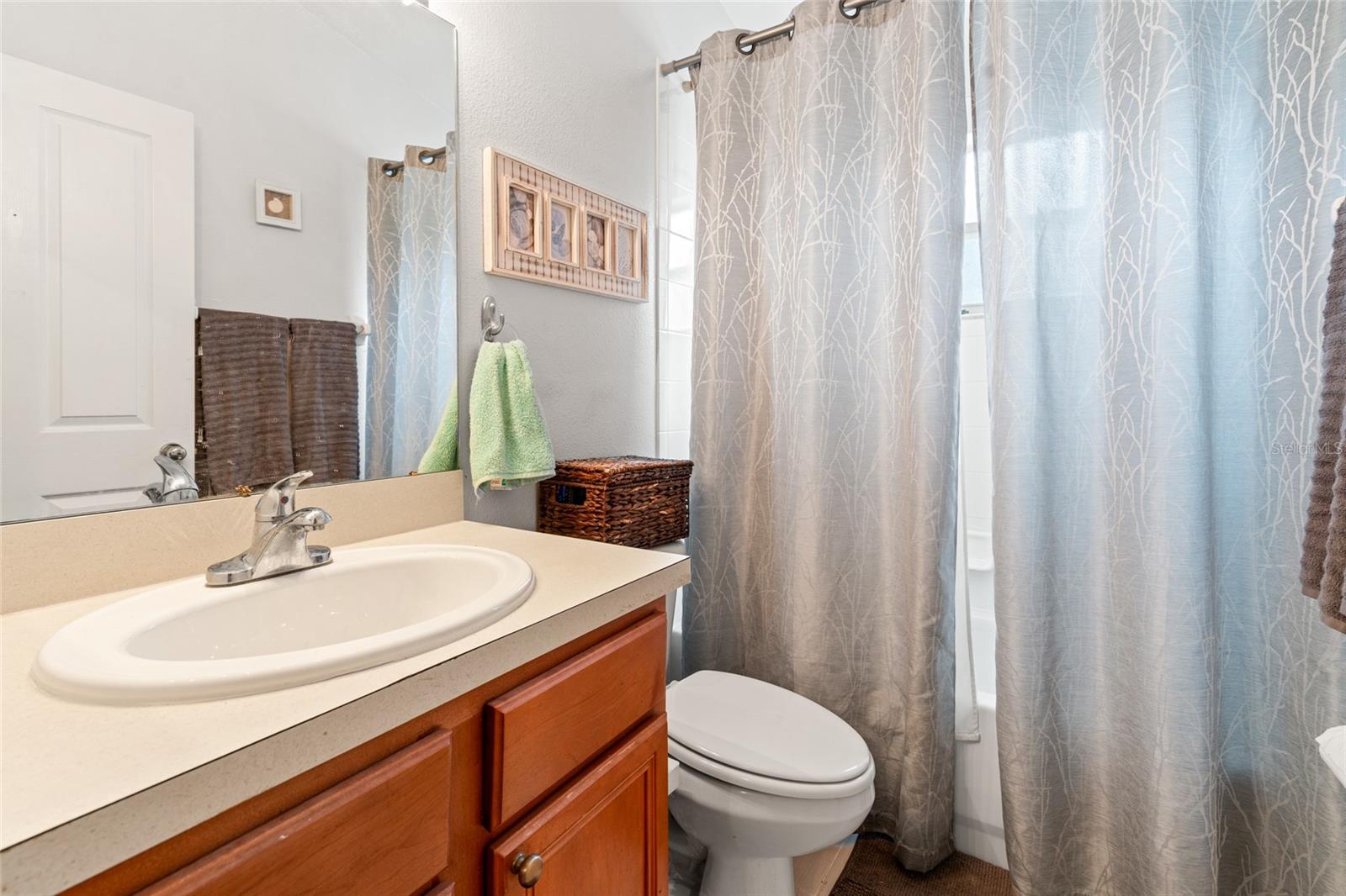 Image 20 of 35 For 18240 Collridge Drive