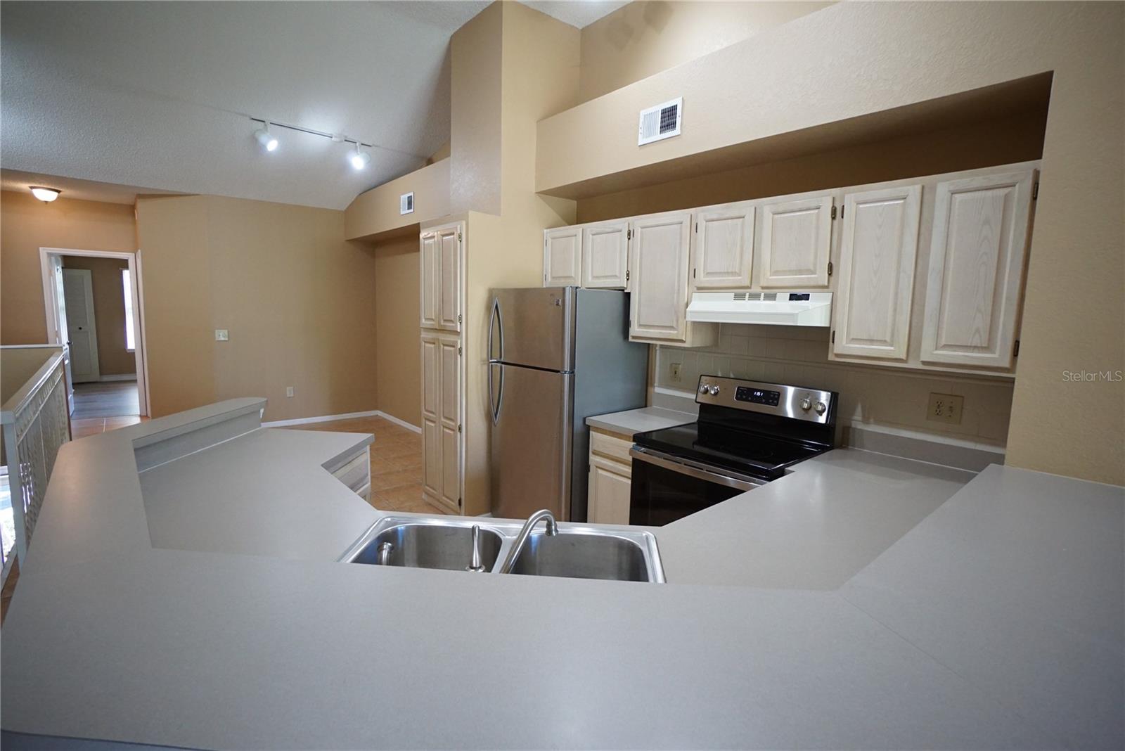 Image 5 of 16 For 1060 Normandy Trace Road 1060