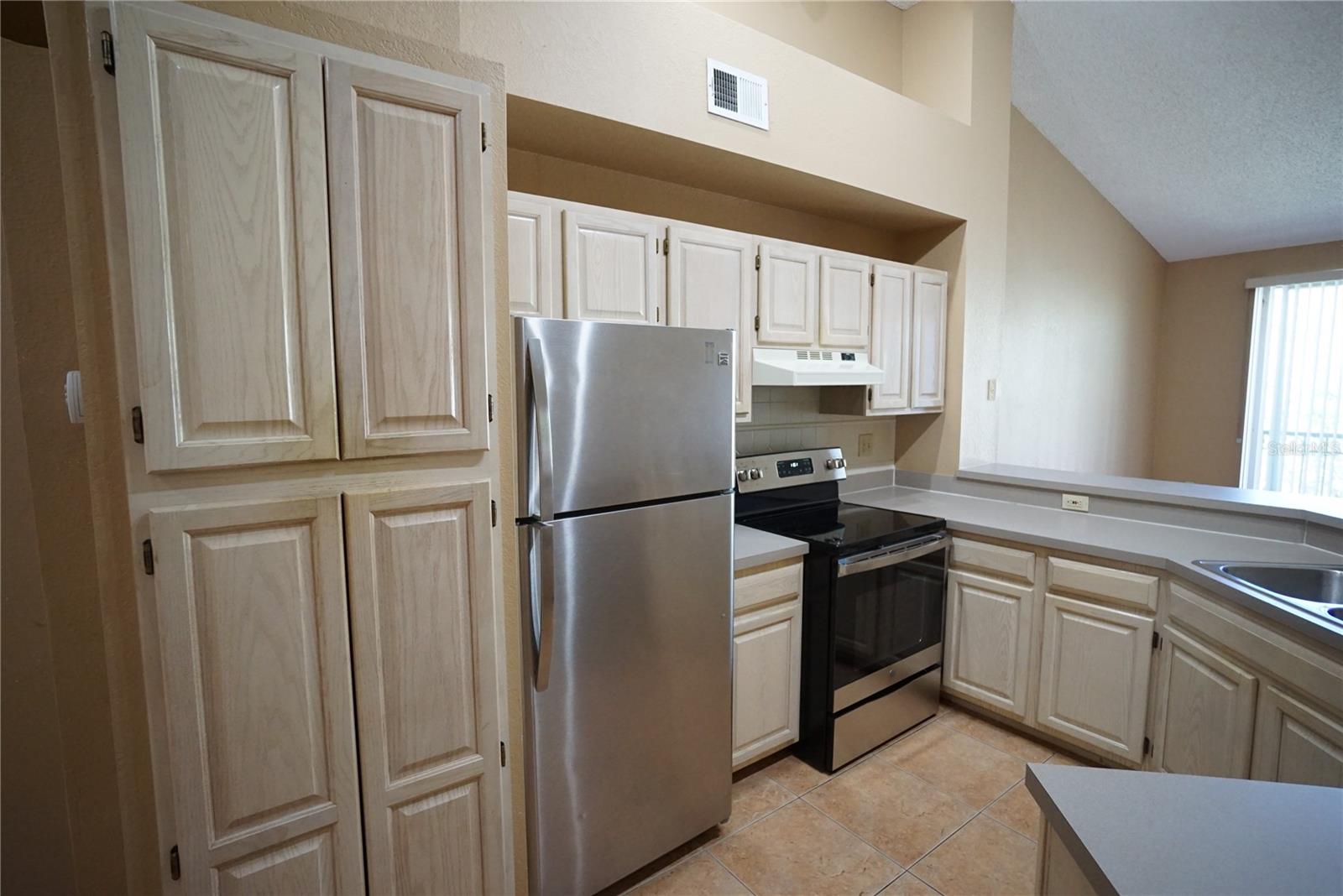 Image 6 of 16 For 1060 Normandy Trace Road 1060
