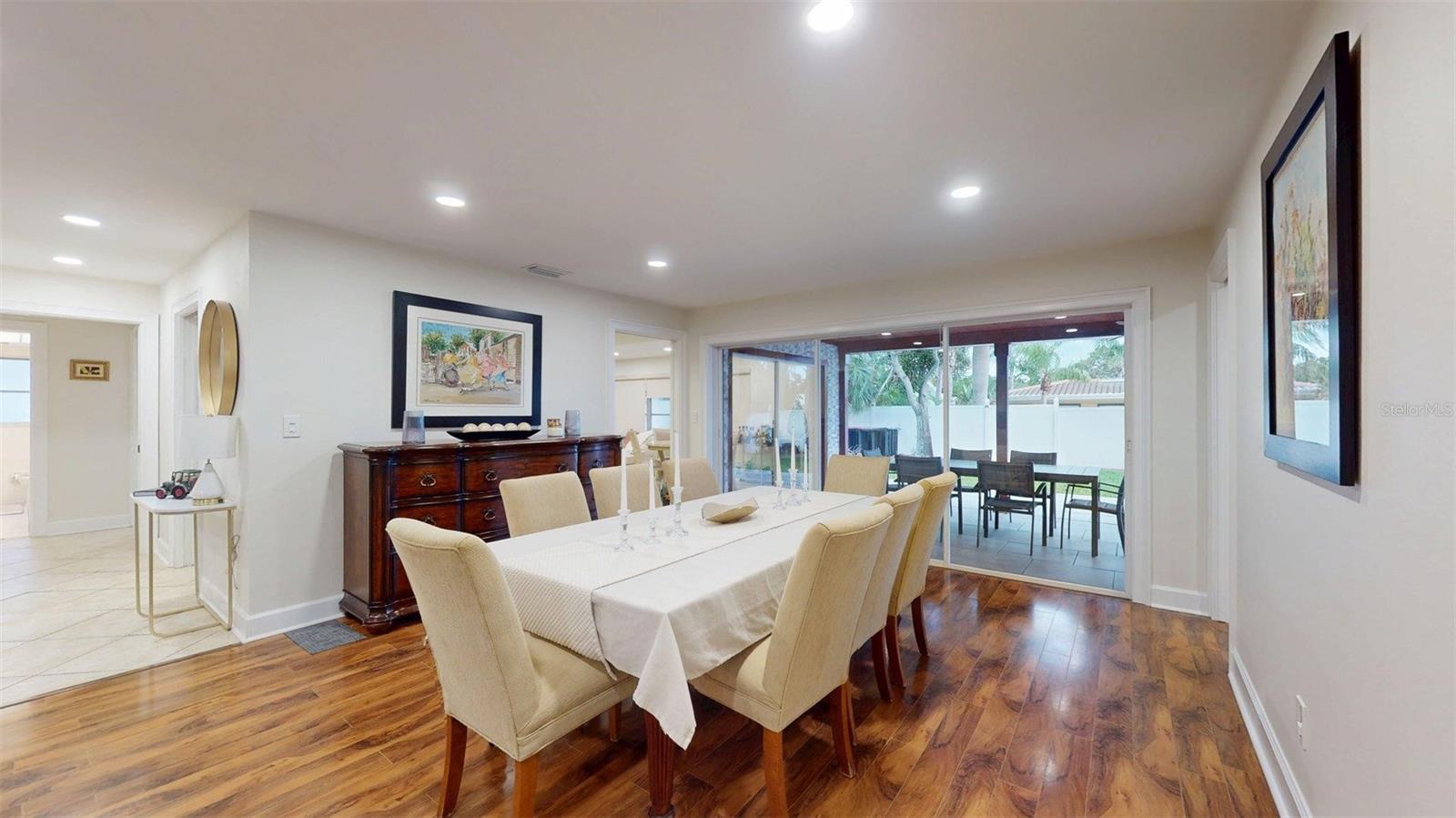 Image 4 of 47 For 14424 Neptune Road