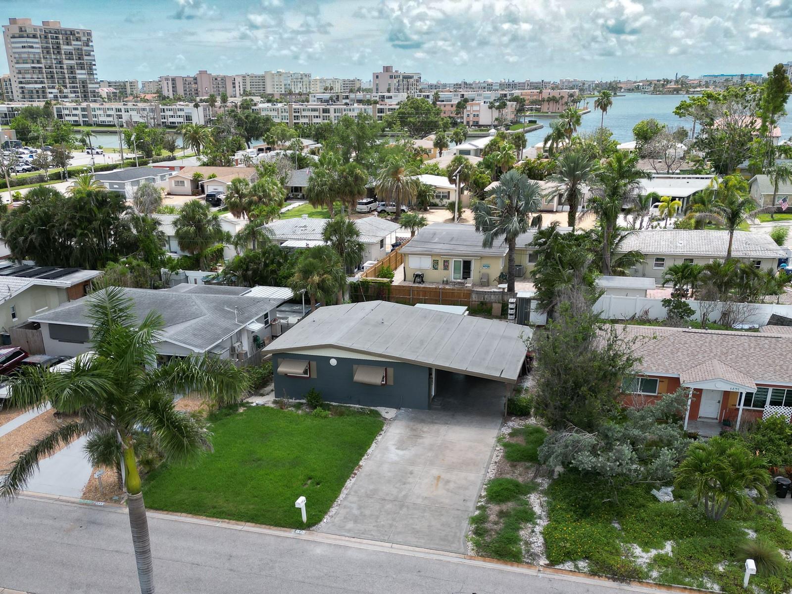 Image 45 of 53 For 1431 Island Drive S