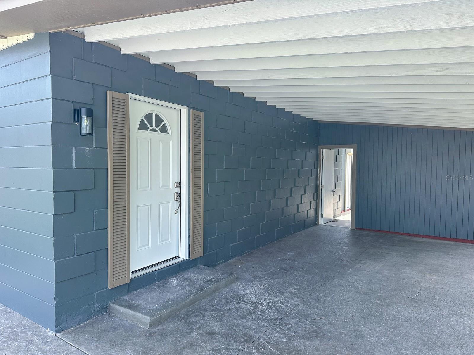 Image 8 of 53 For 1431 Island Drive S
