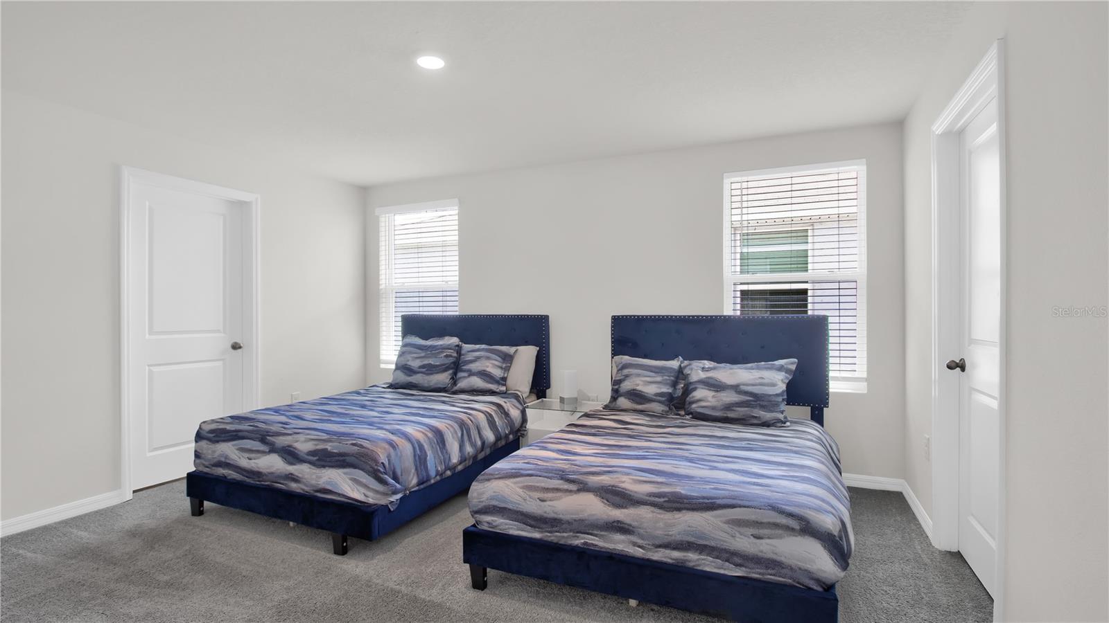 Image 17 of 25 For 16545 Mosaic Oar Drive