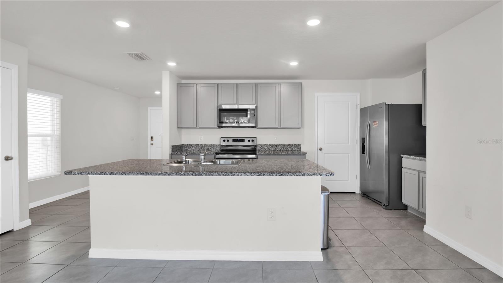 Image 8 of 25 For 16545 Mosaic Oar Drive
