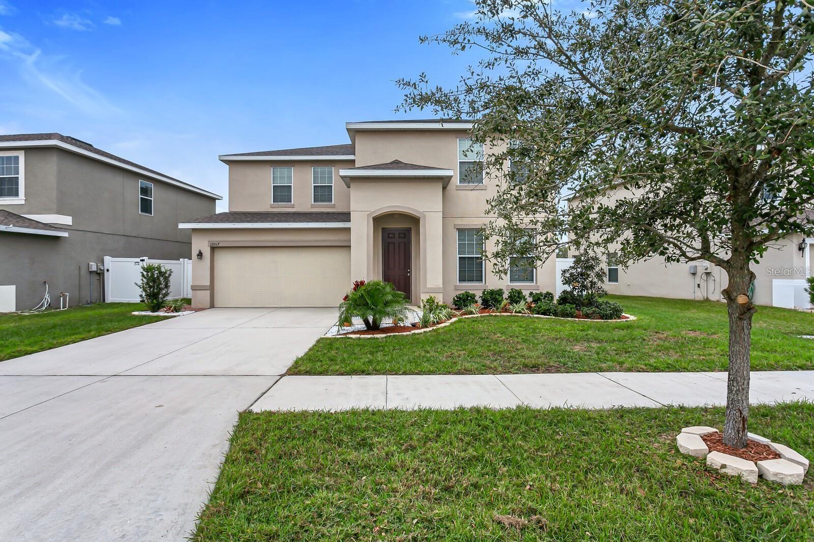 Listing Details for 12017 Grand Kempston Drive, GIBSONTON, FL 33534