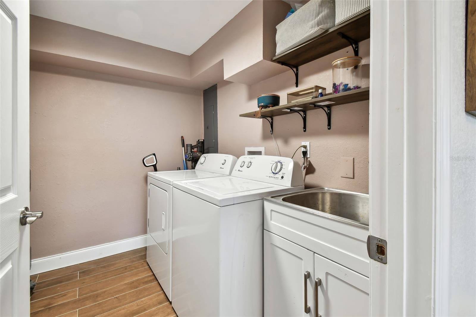 Image 18 of 50 For 2126 7th Avenue N