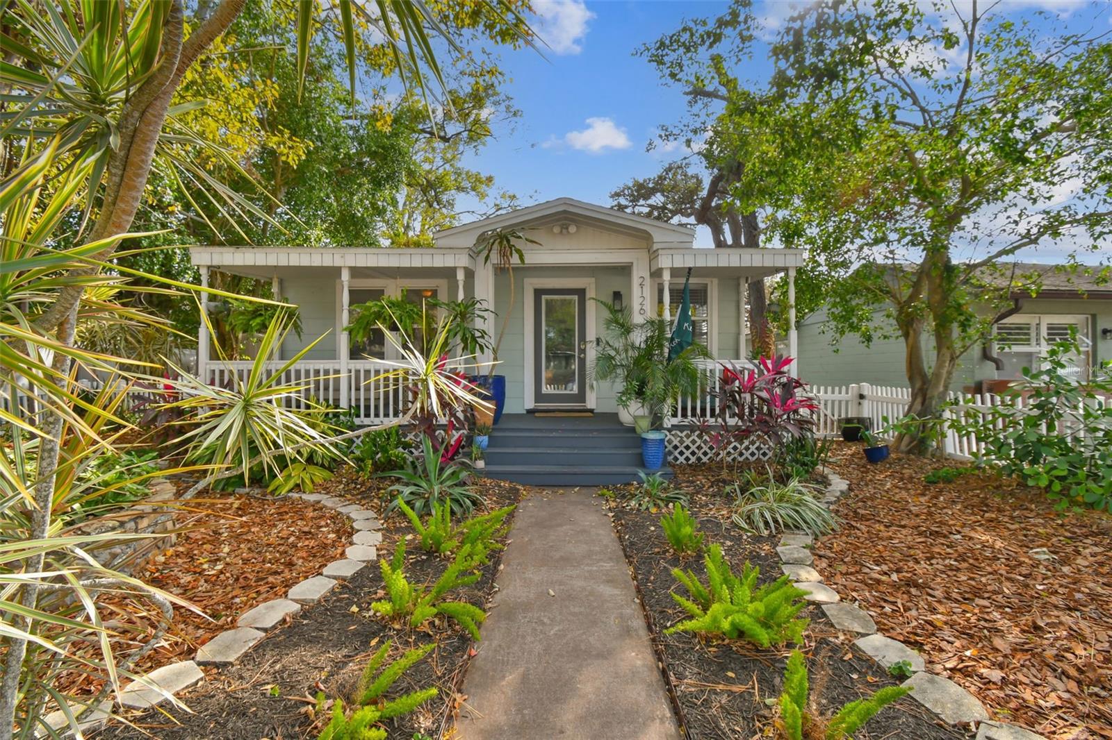 Image 3 of 50 For 2126 7th Avenue N
