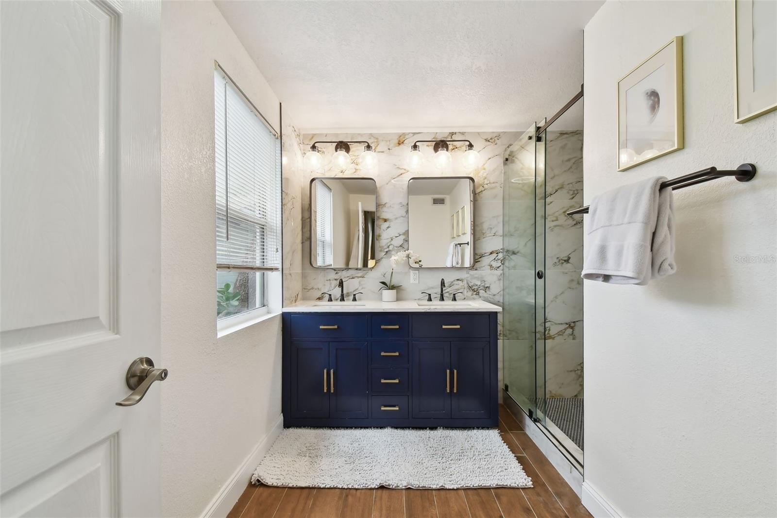 Image 34 of 50 For 2126 7th Avenue N