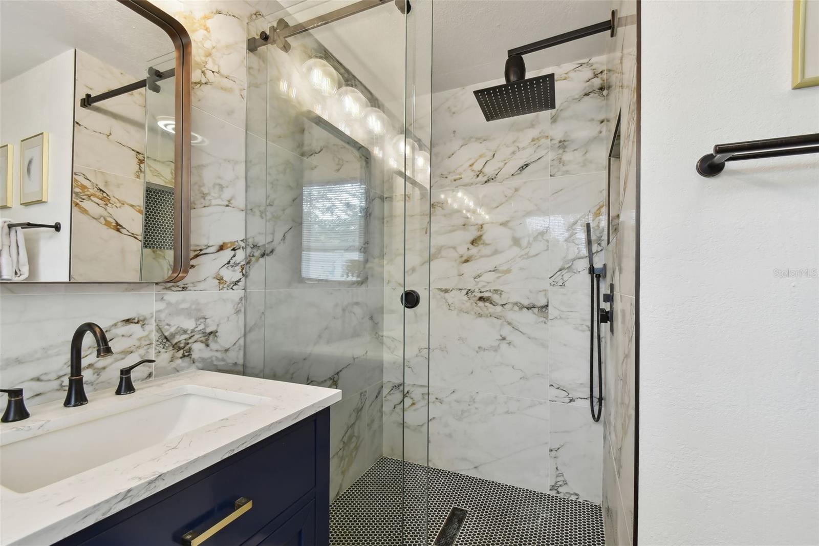 Image 36 of 50 For 2126 7th Avenue N