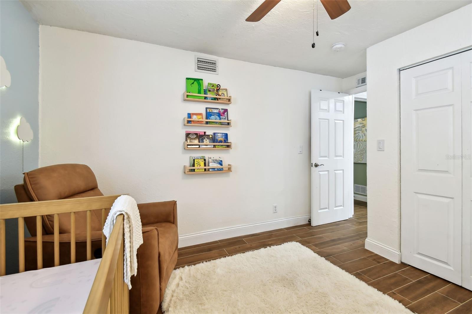 Image 40 of 50 For 2126 7th Avenue N