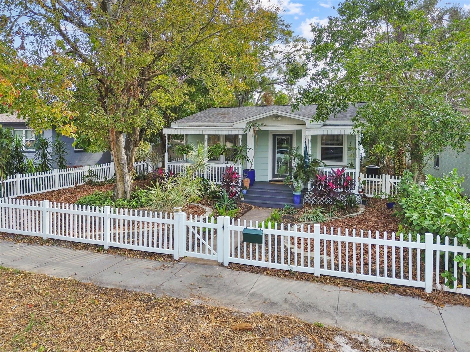 Image 48 of 50 For 2126 7th Avenue N