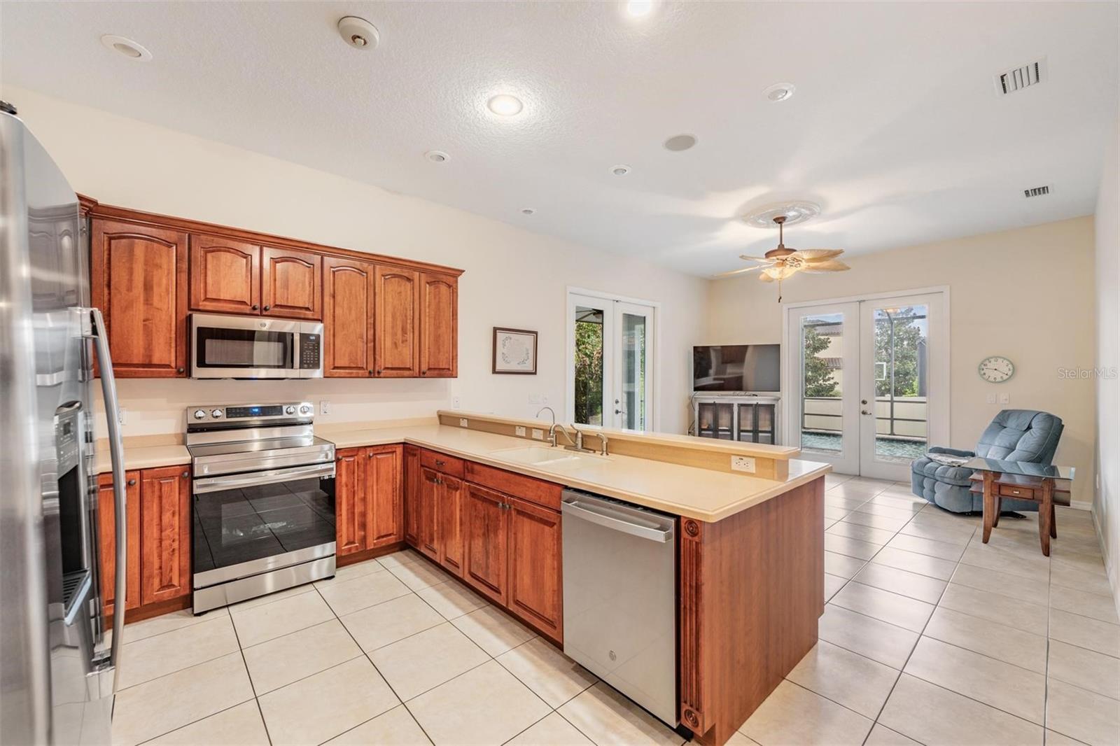 Image 10 of 38 For 117 Camelot Ridge Drive