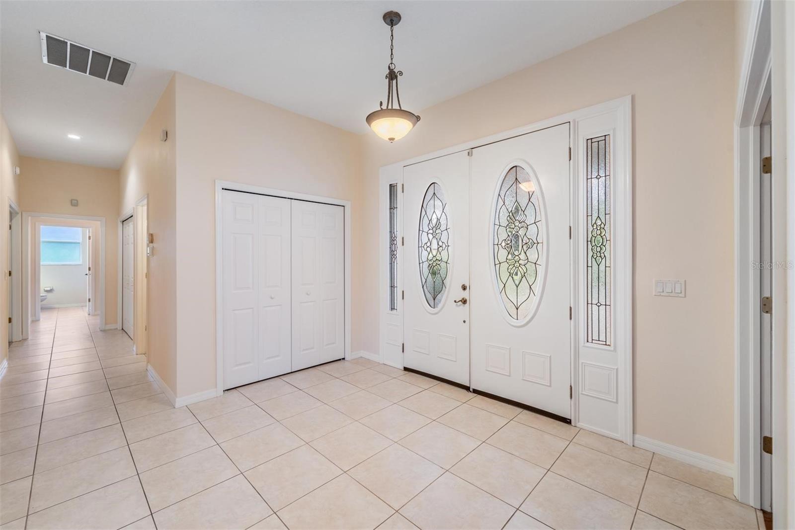 Image 7 of 38 For 117 Camelot Ridge Drive