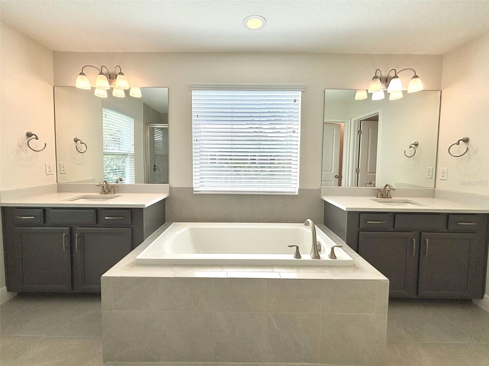 Image 25 of 42 For 6221 Scarlet Darter Way