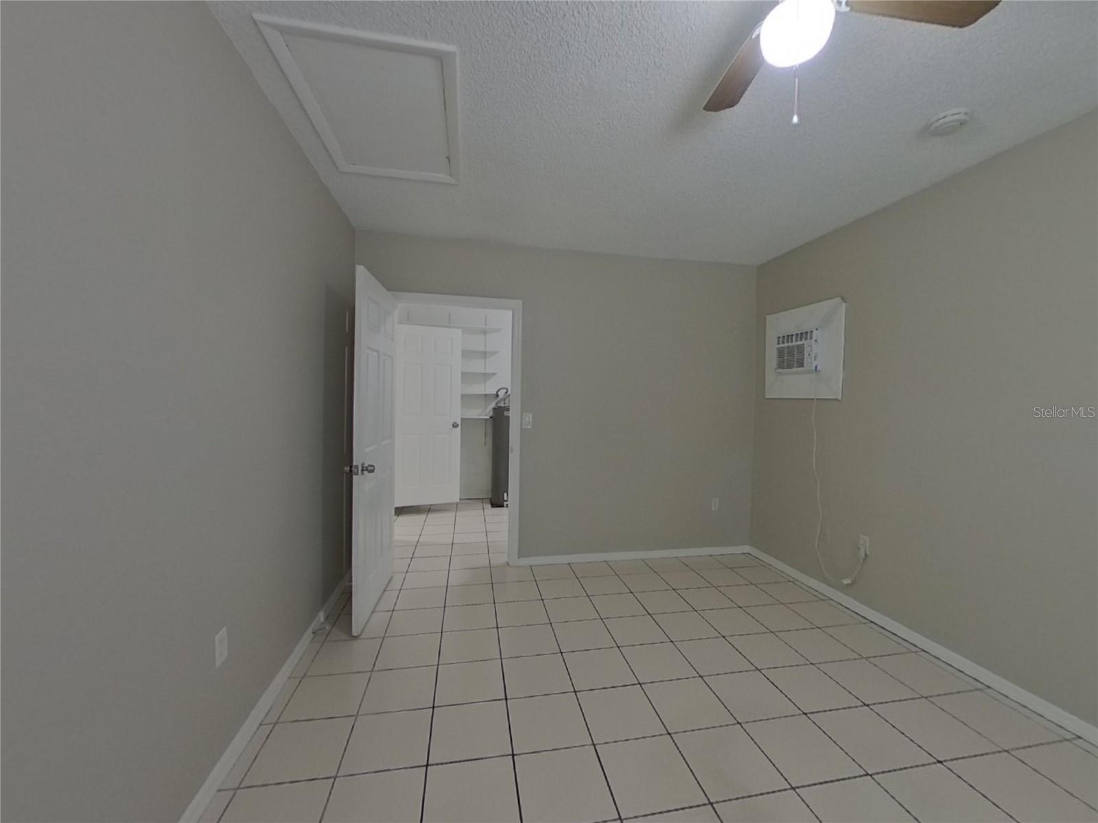 Image 11 of 17 For 3012 Lalani Boulevard