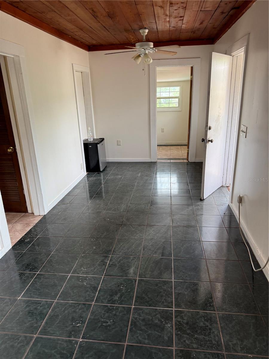 Image 17 of 25 For 3720 18th Avenue S