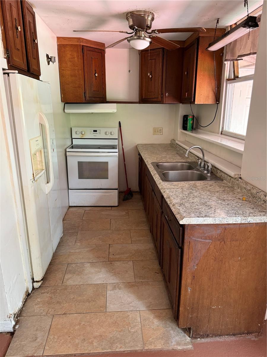 Image 4 of 25 For 3720 18th Avenue S